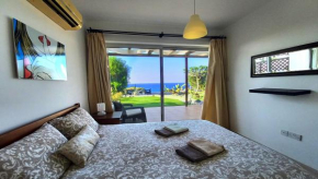 Boutique seafront apartment